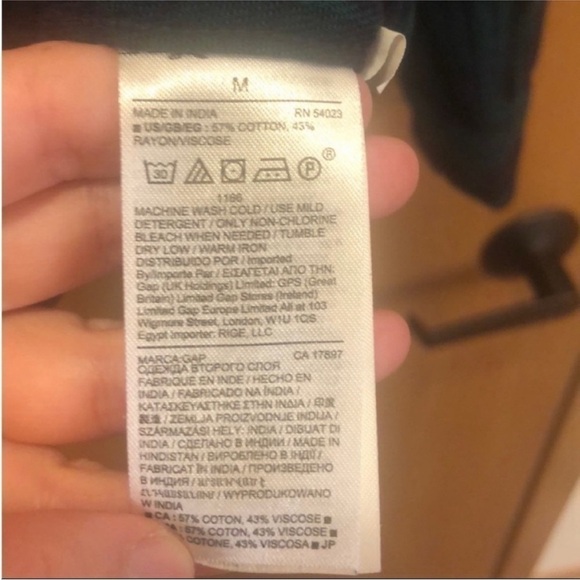 GAP Size Medium Green and Blue Flannel Shirt. - Picture 7 of 8